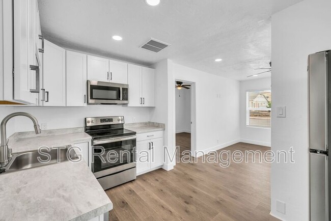 Photo - 300 W 100 N Unit #3