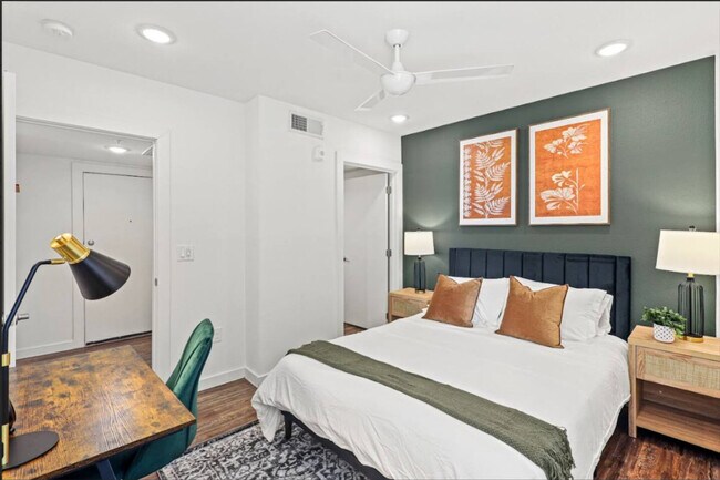 Photo - 120 N Madison Ave Unit ID1335757P