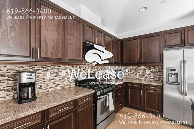 Building Photo - 2211 Antonio Dr