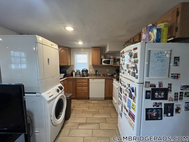 Photo - 23-25 Lambert St. Unidad 1