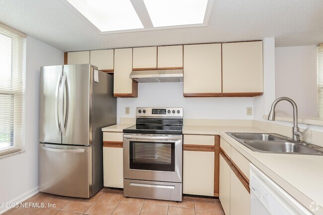 Building Photo - 844 7th Ave S Rental