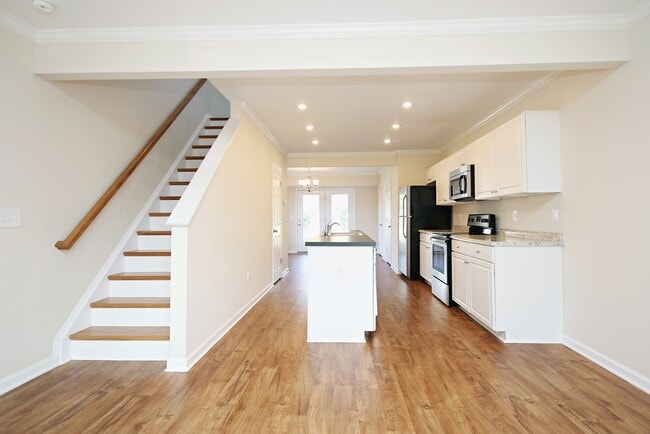 Photo - Locust Grove Home Convenient to Pantops & Downtown