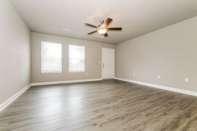 Photo - 3 BR/2BA | Newly Renovated Single Family Home | 1-Car Garage | Large backyard|Community Pool!