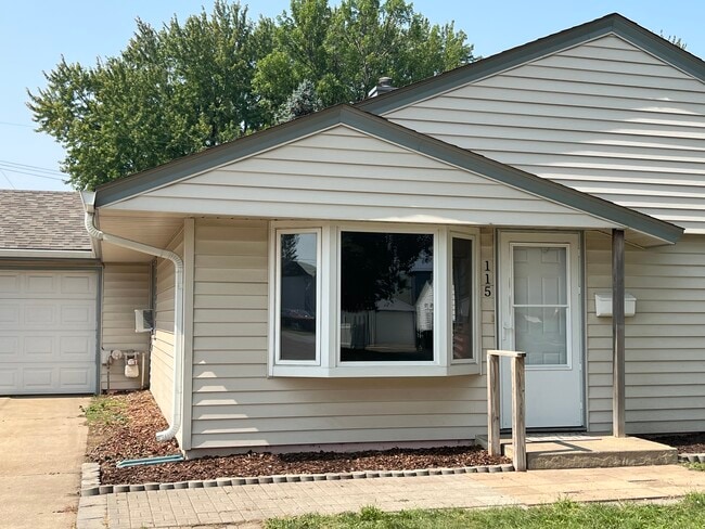 Building Photo - 115 N Conklin Ave Rental