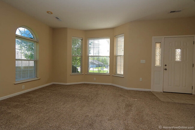 Photo - Greenwood Circle 4652/4654 Unit 4654