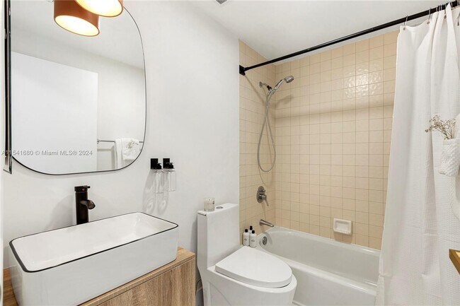 Photo - 4201 Collins Ave Unit 1202