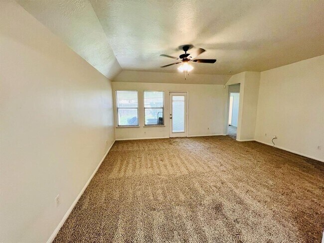 Photo - 2027 Mickle Creek Dr
