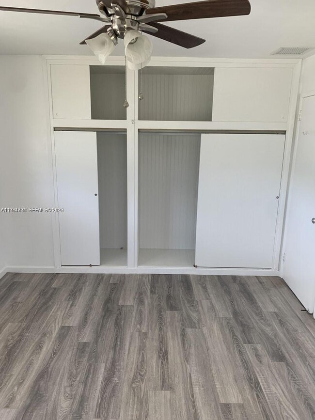 Photo - 707 Greenbriar Dr