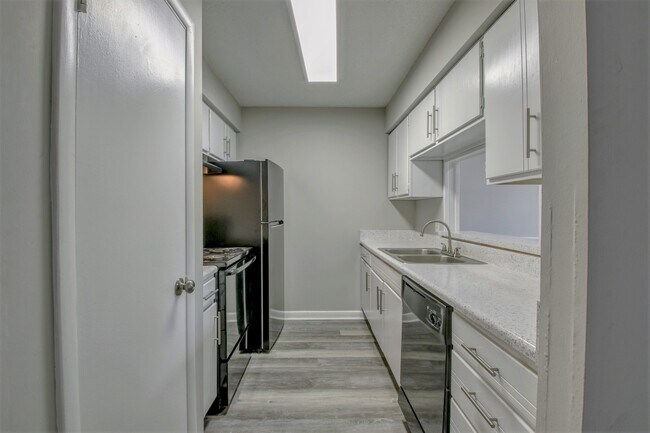 Breckenridge Apartments