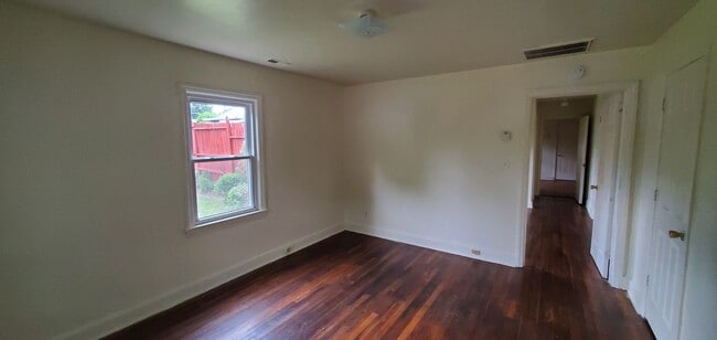 Photo - 1 Bedroom 1 Bathroom Duplex!