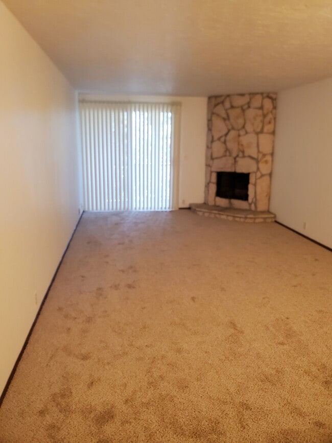 Photo - 2671 Woodstone Pl