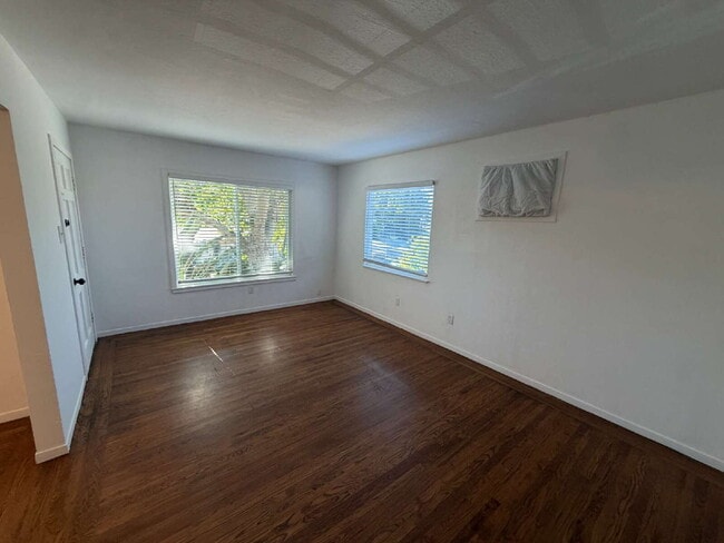 Photo - Charming 3-Bedroom Martinez Home with Cozy Fireplace & Spacious Living!