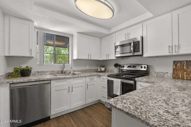 Photo - 16220 N 7th St Unit 2