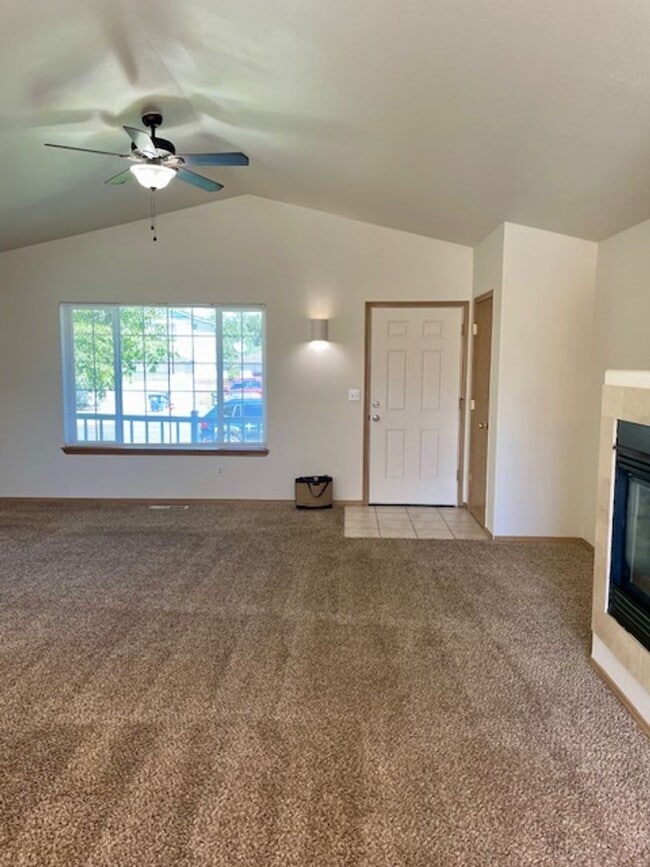 Photo - Charming 3-Bedroom Home with Open Layout & Fenced Yard!