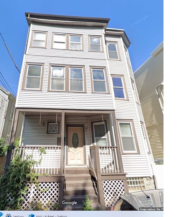 Photo - Great 4 Bed Available 9/1/26