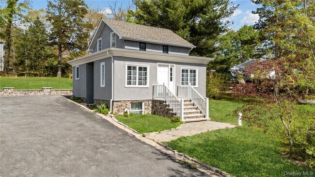 143 Rocky Point Landing Rd