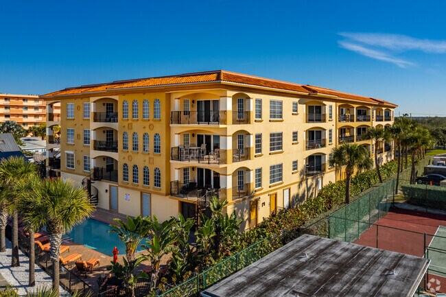 940 Gulf Blvd Indian Rocks Beach, FL - Da Vinci Condominiums