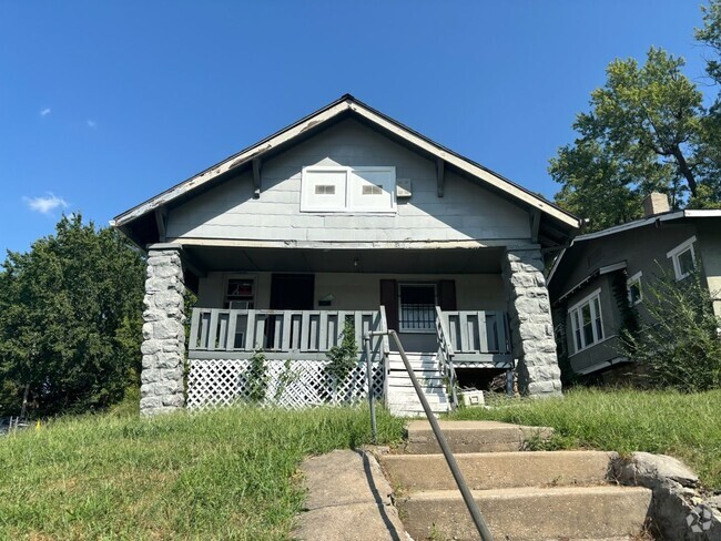 Building Photo - 5013 S Benton Ave Rental