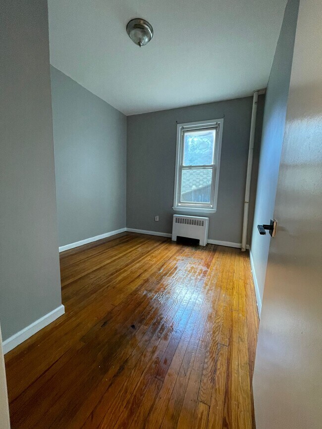 Photo - 215 Lexington Ave Unit 2