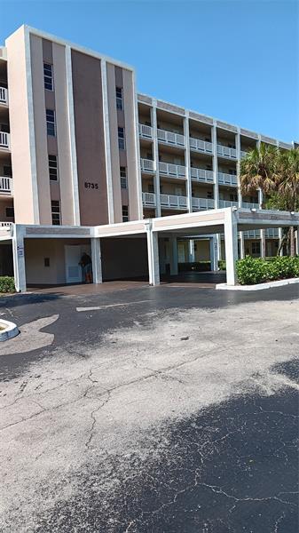 Building Photo - 8735 Ramblewood Dr Unit 216 Rental