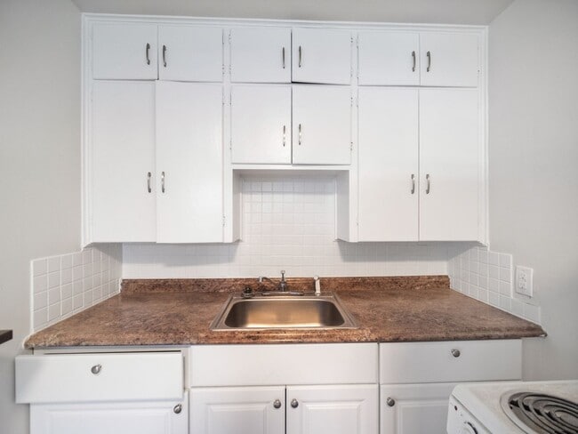Photo - LOWER SOUTH HILL ONE BEDROOM CLOSE TO HUCK... Apartamento Unidad 1505-C