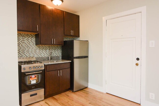 Photo - 4551 N Damen Ave Unidad 114