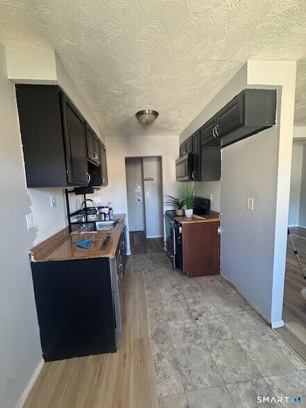 Photo - 250 N Bishop Ave Unidad 19