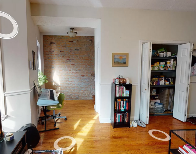 Photo - 145 Marcella St Unit 2