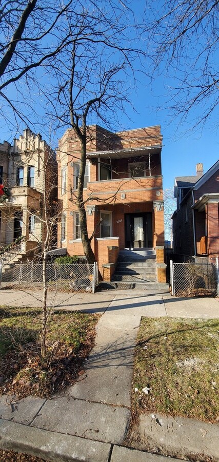 Photo - 2120 S Ridgeway Ave Townhome
