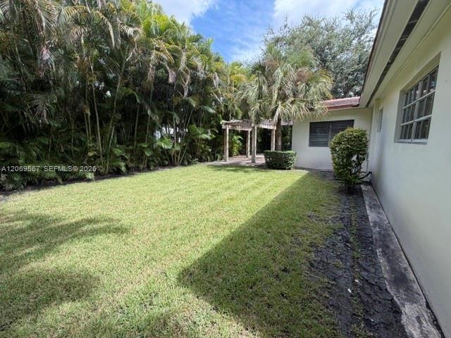 Photo - 828 Lorca St