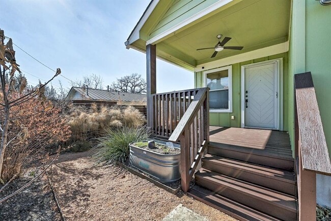 Photo - 1194 Coleto St