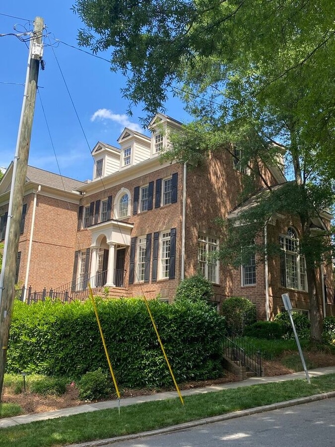 Photo - Luxurious 4 Bedroom, 5.5 Bathroom Townhome on Prestigious Queens Road. Contact (980) 315-3645 for...