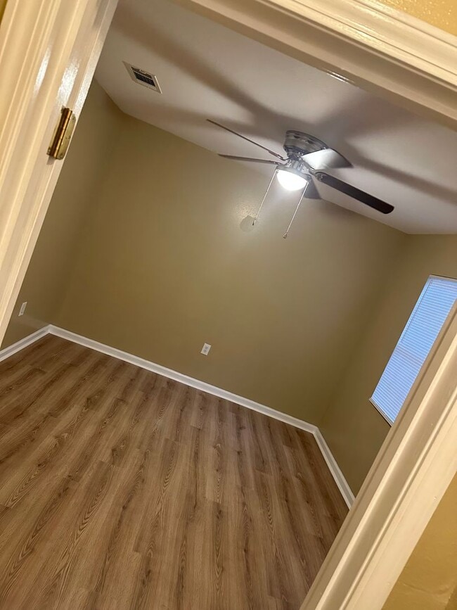 Photo - 5522 Wilton Dr Unit A