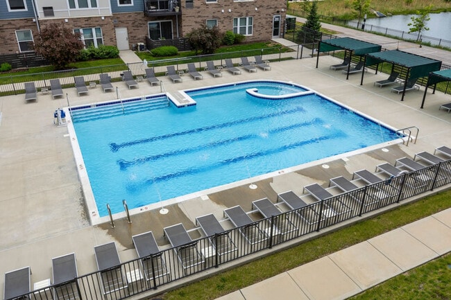 Photo - 28294 Ferry Rd Unidad ID1366974P