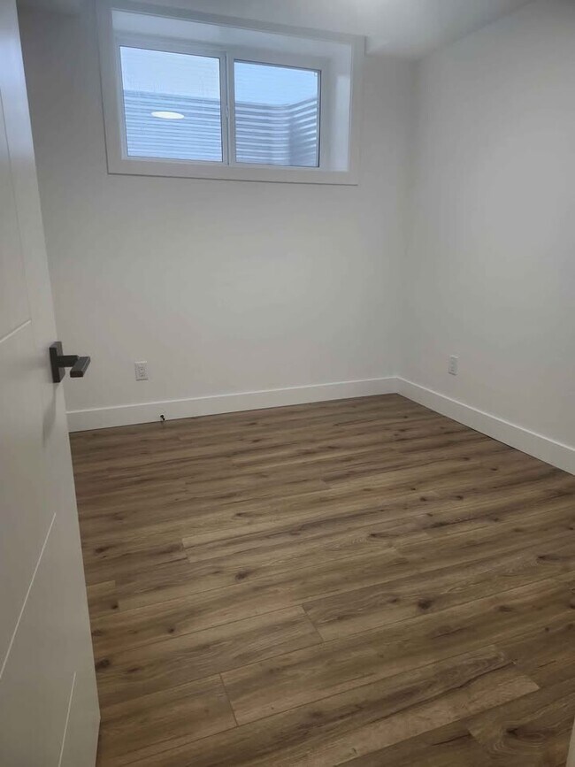 Photo - 8719 77 Ave NW Unit 2