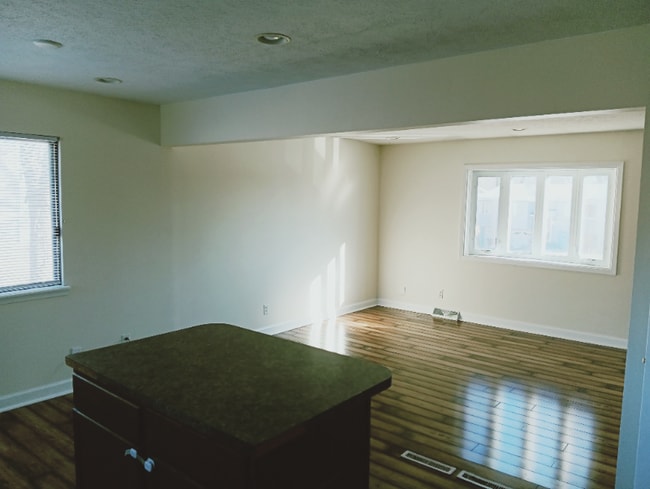 Photo - 10636 Nicholas St