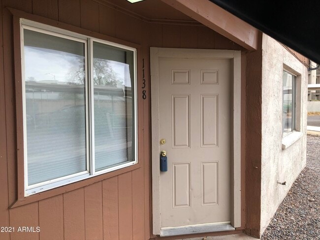 Building Photo - 1138 W Dragoon Cir