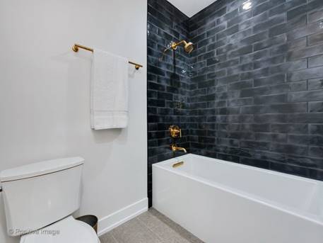 Photo - 2433 N Janssen Ave Unit 2R