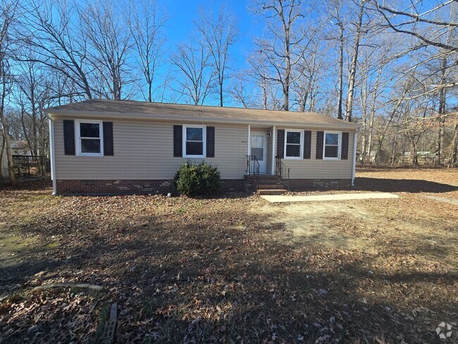 Building Photo - 3 bedroom house in Prince George County