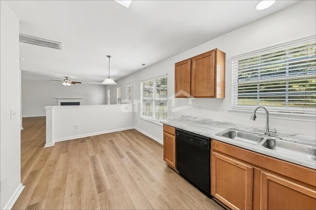 Photo - 4134 Robinwood Dr
