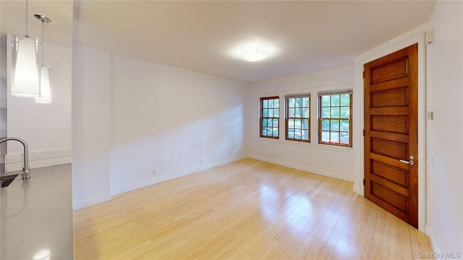 2-78 Burns St Unit 1