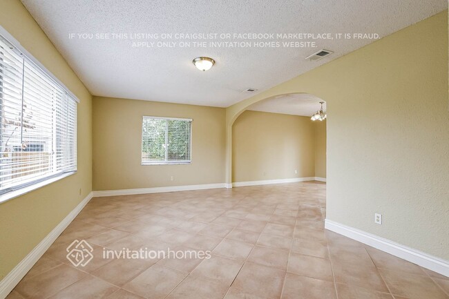 Photo - 113 Woodfield Ct