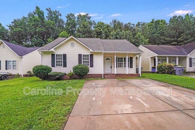 Photo - 2232 Blue Hampton Ln House