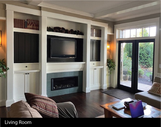 Photo - 270 Olympic Dr SE