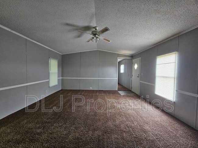 Photo - 120 E Dumplin Valley Rd