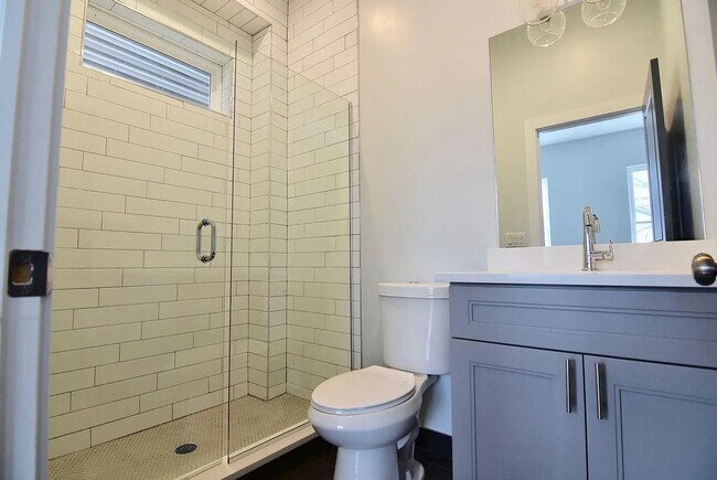 Photo - 1337 N Franklin St Unidad 2F