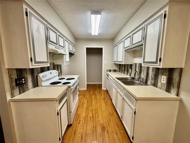 Photo - 717 Bluebonnet Dr