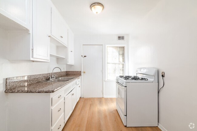 Building Photo - 1885 Chestnut Ave Unit #3 Rental