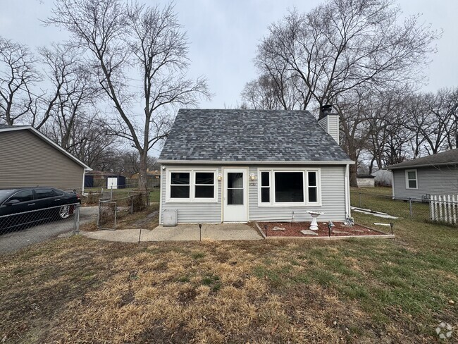 Building Photo - 5230 Bell Ave Rental