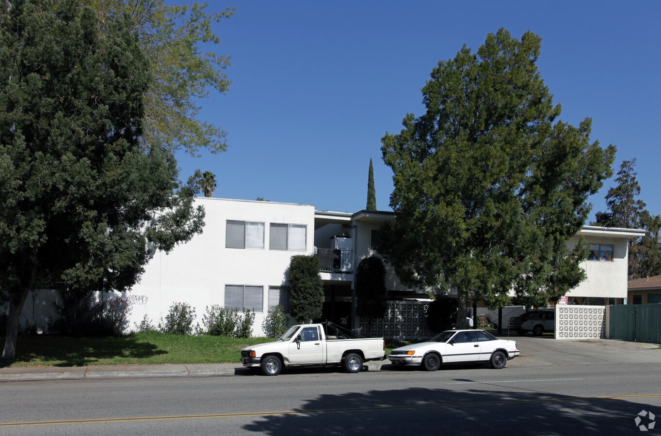 Photo - Catalina Gardens Senior Apartments